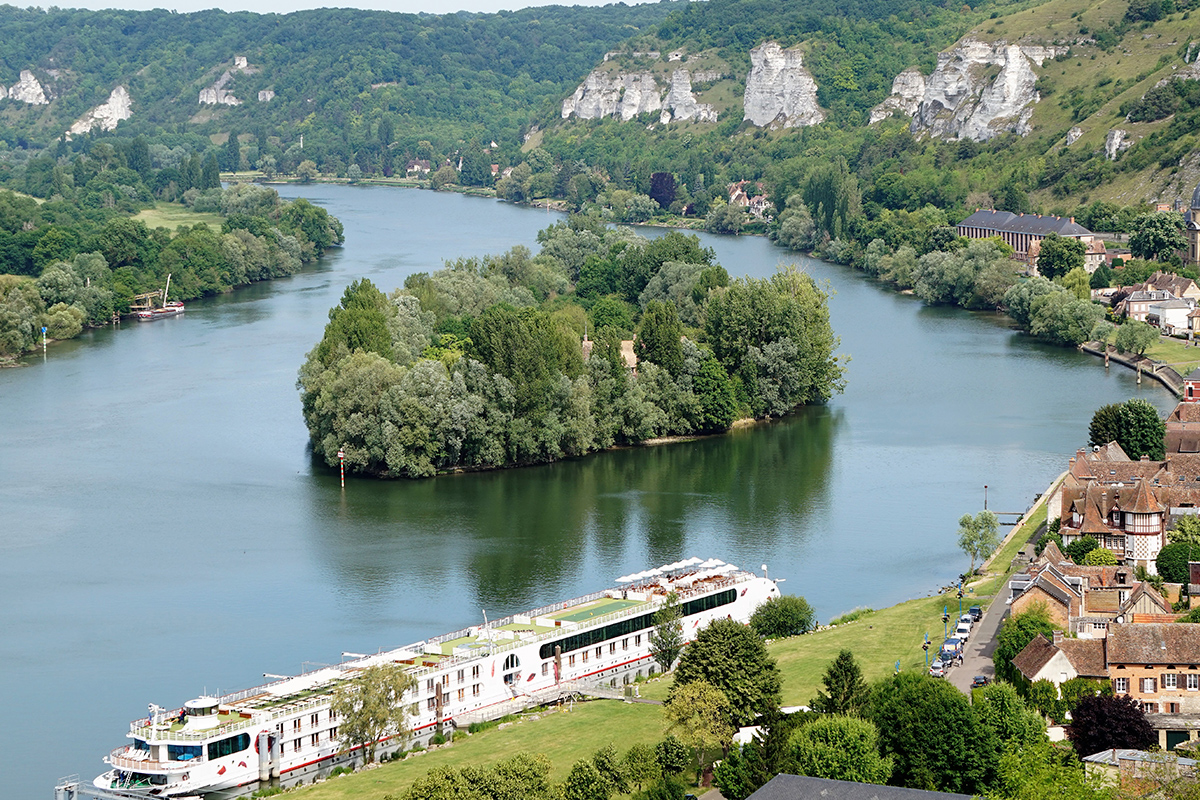 river-cruise-Normandy-Les-Andelys