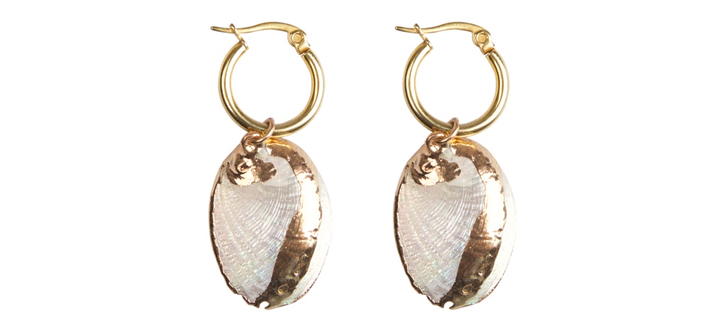 gold_shell_earrings_cruise_blondes